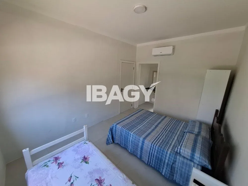 Furnished house with 4 en-suites and 220 m², no parking — photo 6