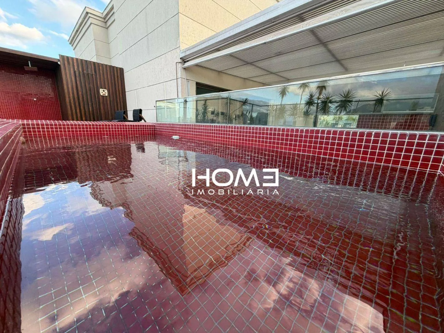 Furnished apartment, 365 m², with floor-to-ceiling windows — photo 63