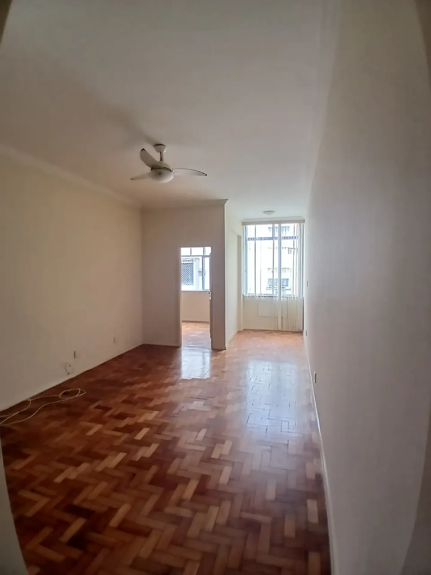 Apartamento de 2 quartos com vaga e vista para a cidade — photo 23