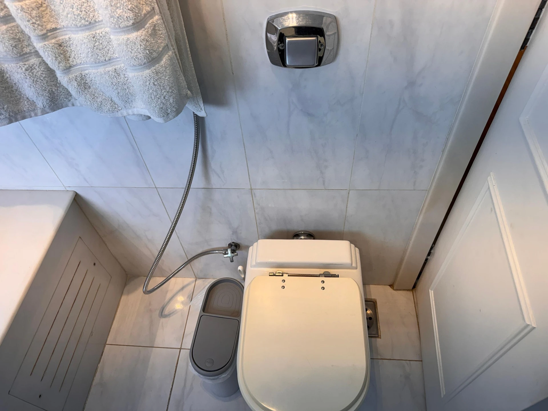 Furnished house, 550 m², with a bathtub — photo 73