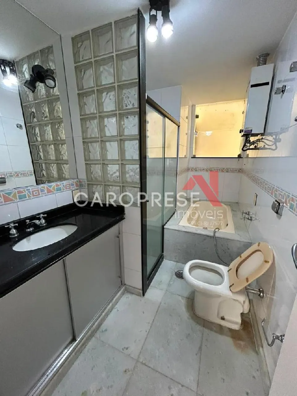 Apartment with 3 bedrooms and 2 bathrooms — photo 4