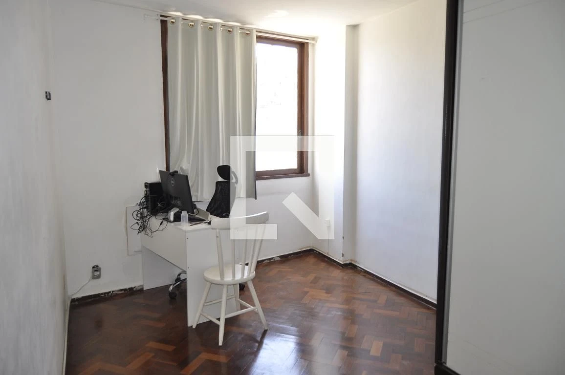 Rental apartment with 2 bedrooms and a private garden — photo 9