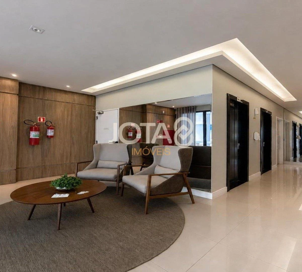 Floor-to-ceiling windows in a 3-bedroom apartment, 150 m² — photo 39