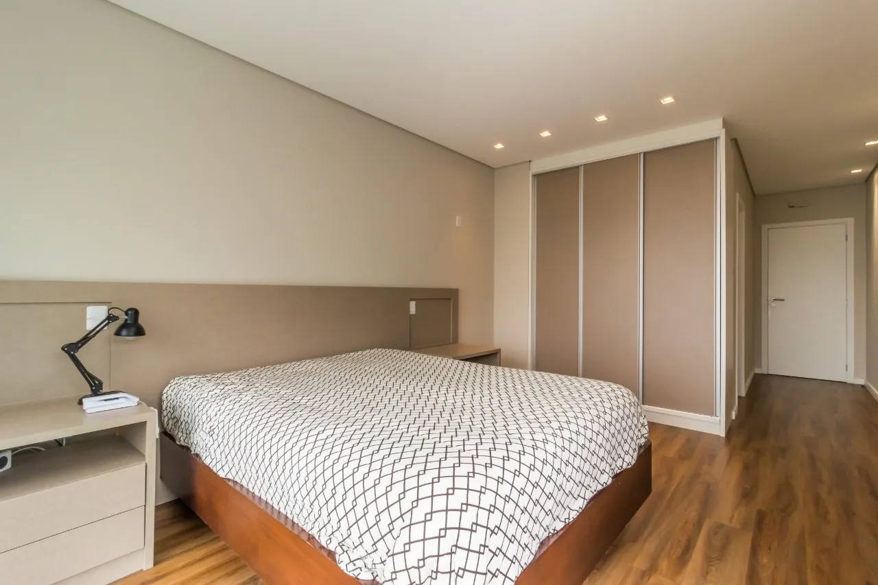 House with 4 en-suite bedrooms and open kitchen 412 m² — photo 27