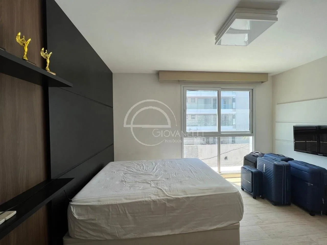 Квартира 400 м² з 4 спальнями та 5 ванними кімнатами — photo 8
