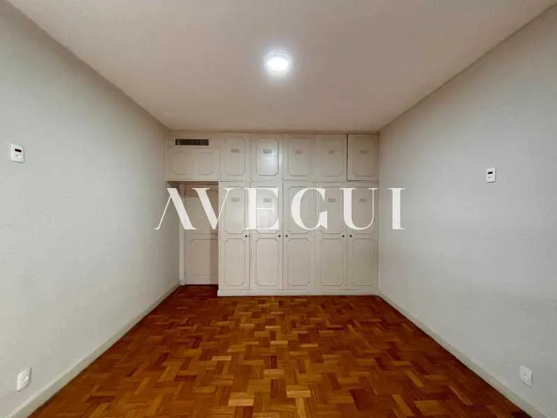 Apartment with 4 bedrooms and 4 bathrooms, 357 m² and 2 parking — photo 10