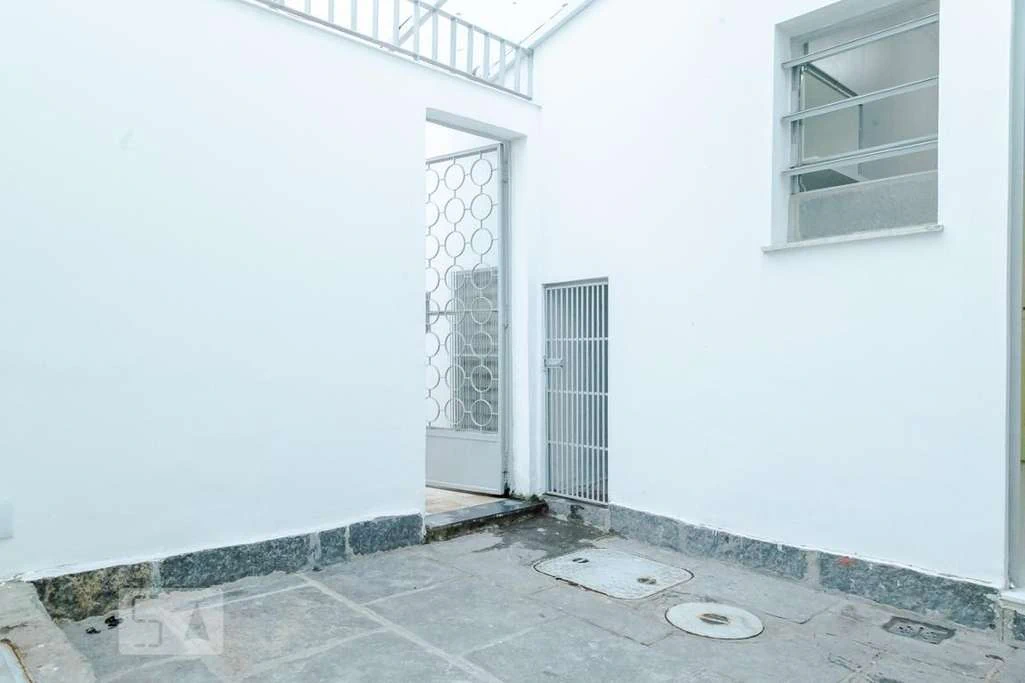 Rental house with 3 bedrooms and 267 m² — photo 28