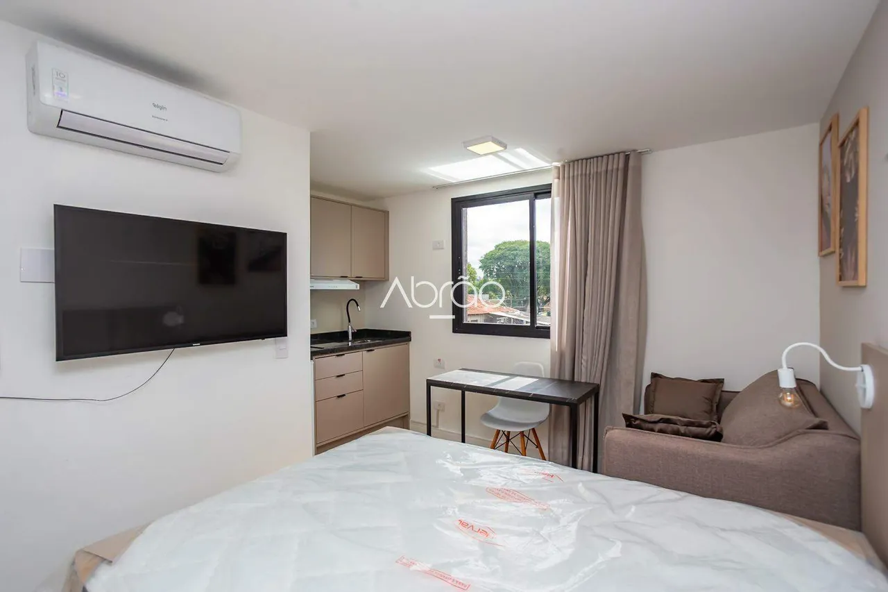 Furnished 17 m² studio with 1 bedroom and 1 bathroom — photo 4