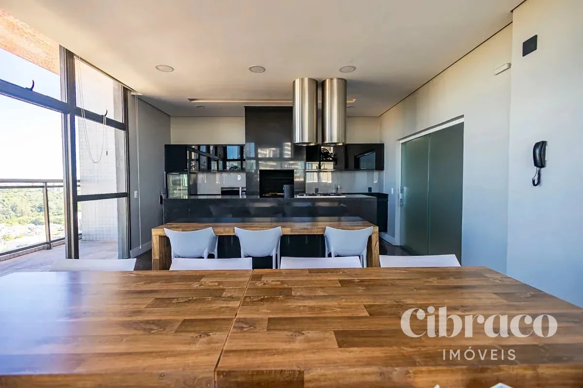 Glass-enclosed balcony in a 2-bedroom apartment, 69 m² — photo 7