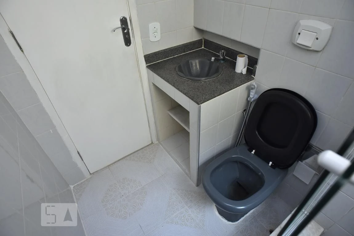 2-bedroom apartment with a washing machine — photo 32
