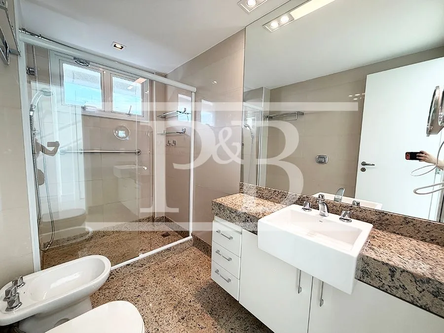 4-bedroom apartment, all with their own bathrooms, 289 m² — photo 9