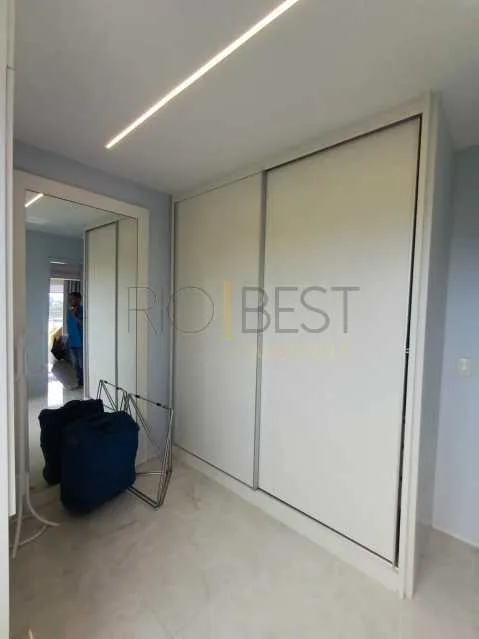 Furnished 3-bedroom apartment with enclosed balcony — photo 26