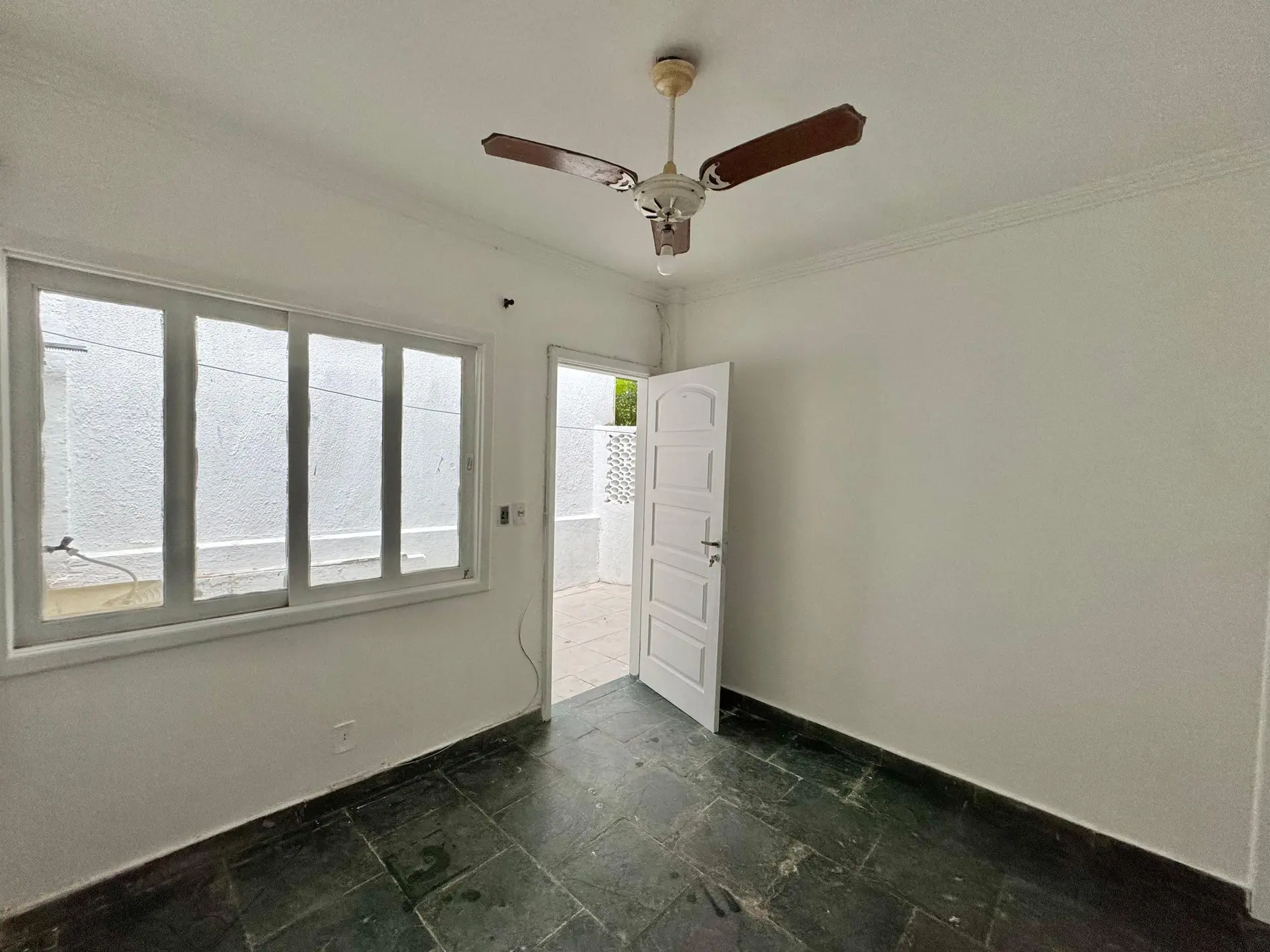 One-bedroom house with a garden in Rio de Janeiro — photo 7