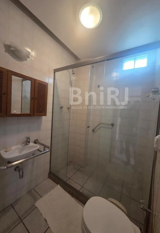 Furnished 161 m² apartment with 3 bedrooms and 2 suites — photo 18