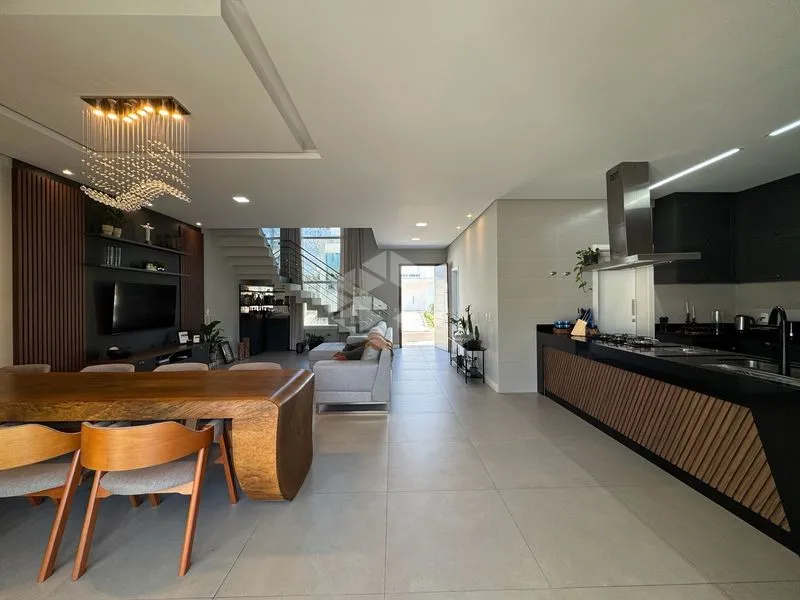Furnished house with 4 en-suite bedrooms and private garden — photo 10