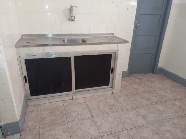 Будинок із 2 спальнями та 1 ванною з душем у склі — photo 9