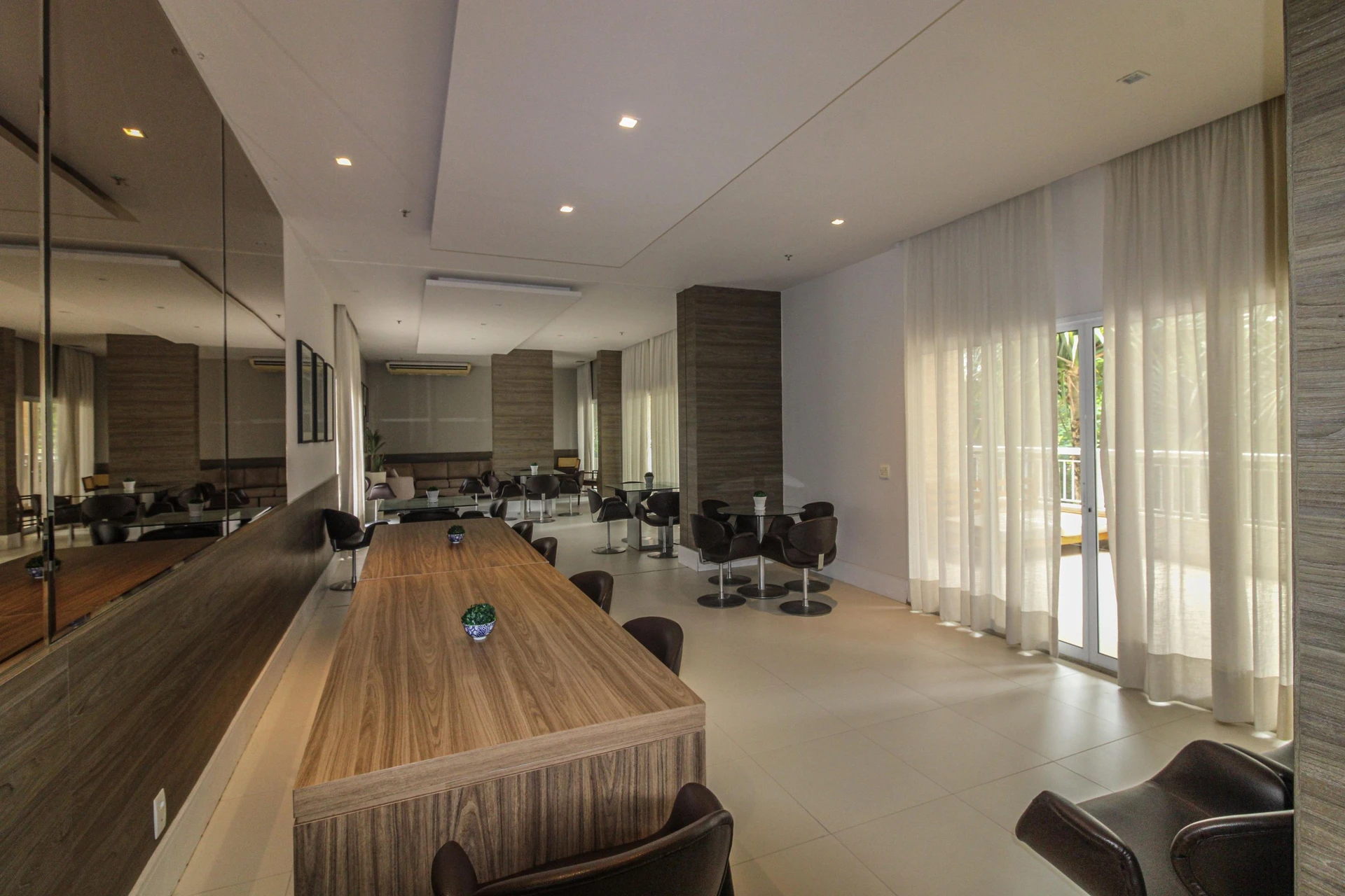 Furnished apartment, 158 m², with a water view — photo 19