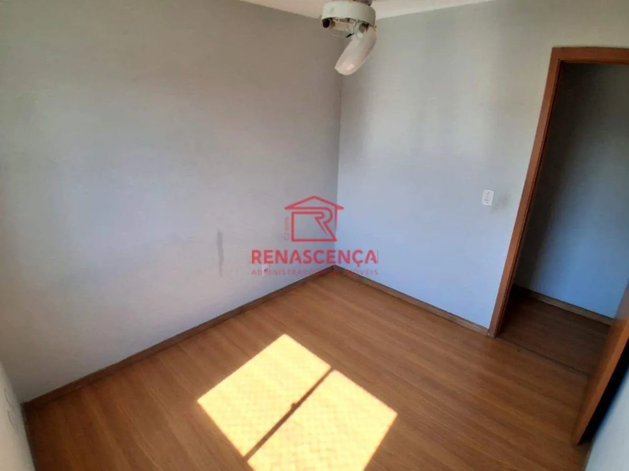 2-bedroom apartment with 1 bathroom and gas stove kitchen — photo 14