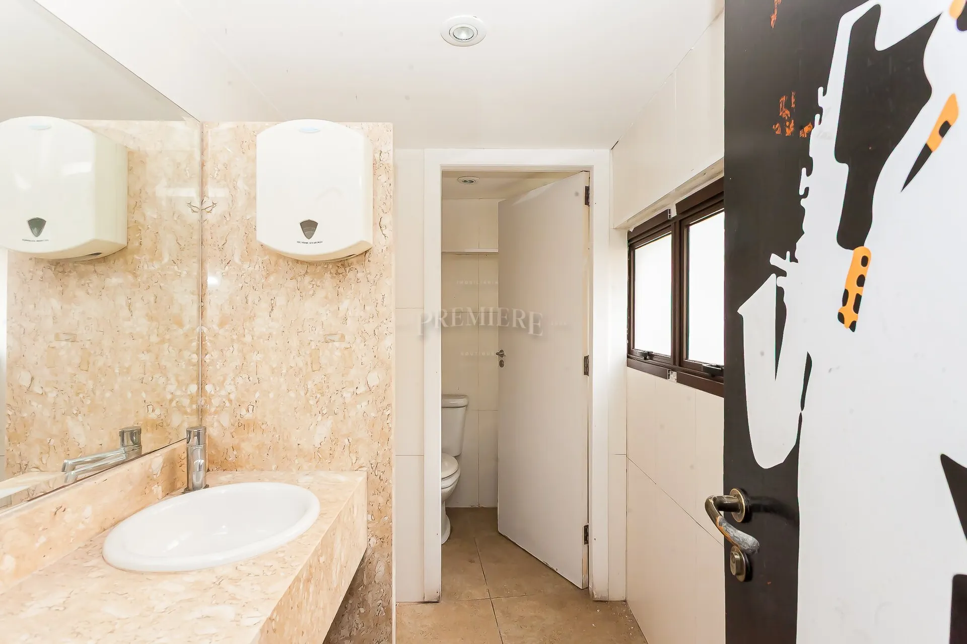 Будинок: 5 спалень, 452 м² — photo 23