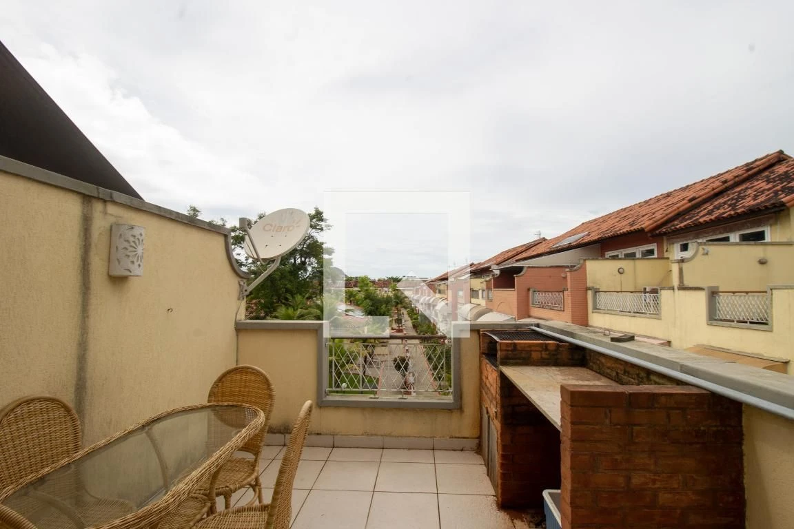 4-bedroom house with a walk-in closet in Rio de Janeiro — photo 29