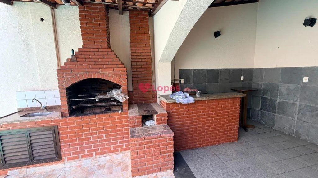 Casa de 450 m² com 3 quartos e fogão a gás — photo 26