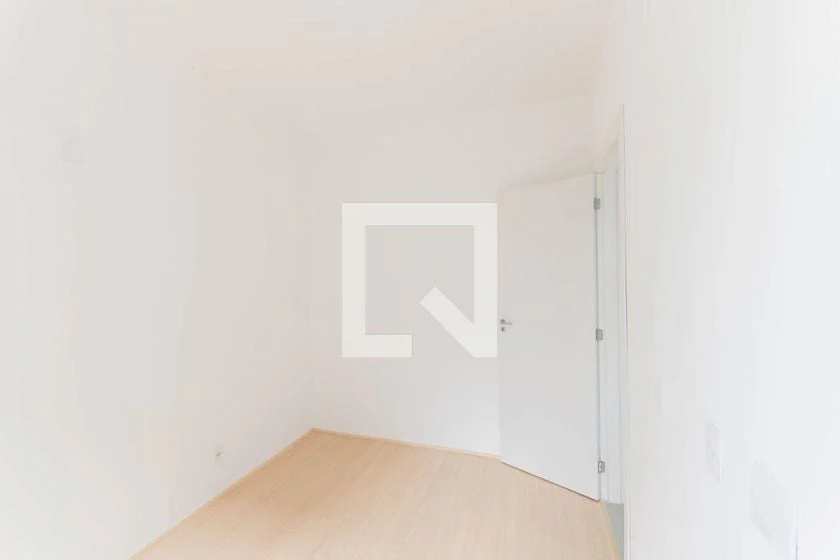 Garden-style apartment with 2 bedrooms and a balcony — photo 16