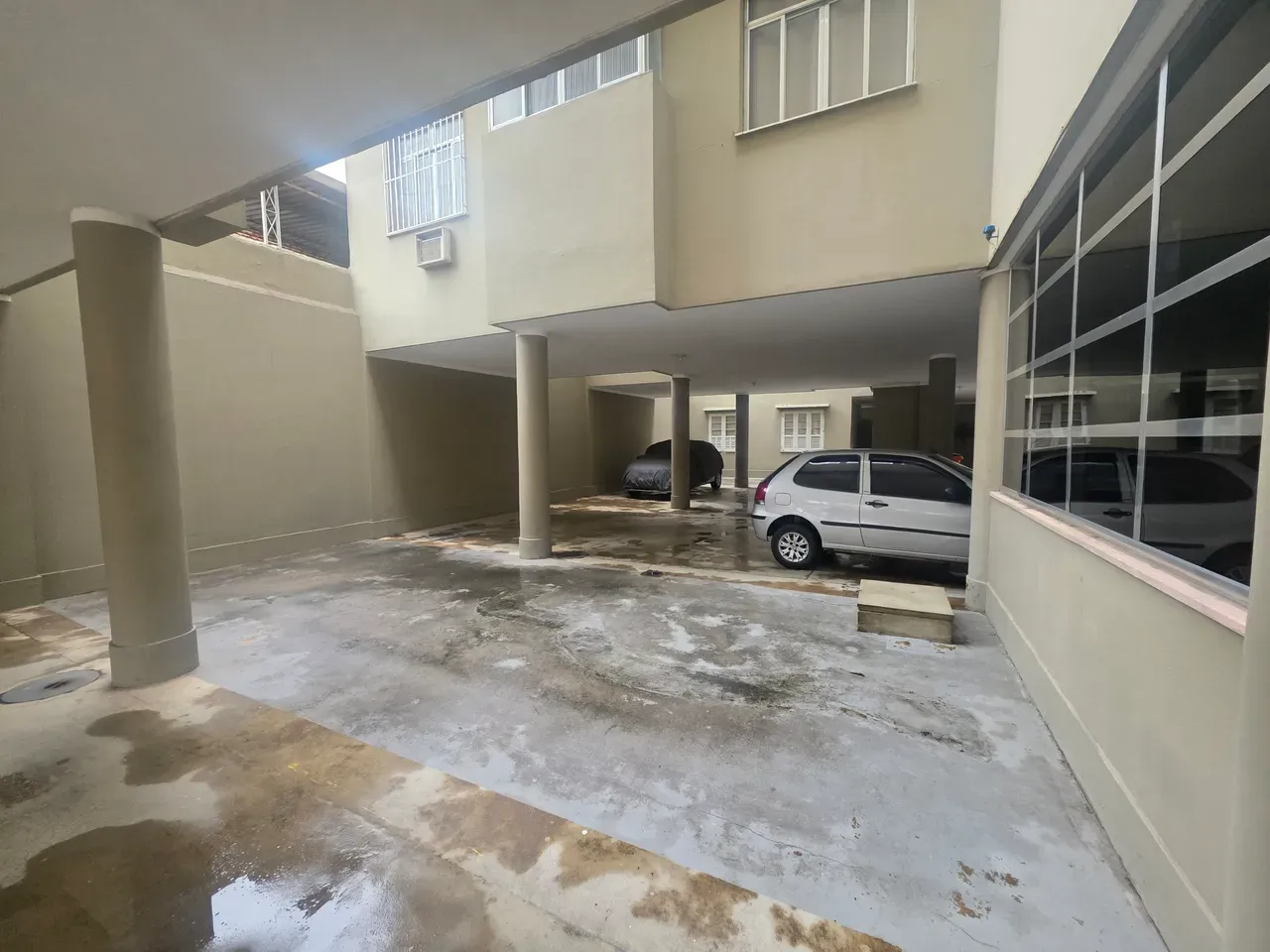 Apartment, 90 m², with wood or laminate floors — photo 36