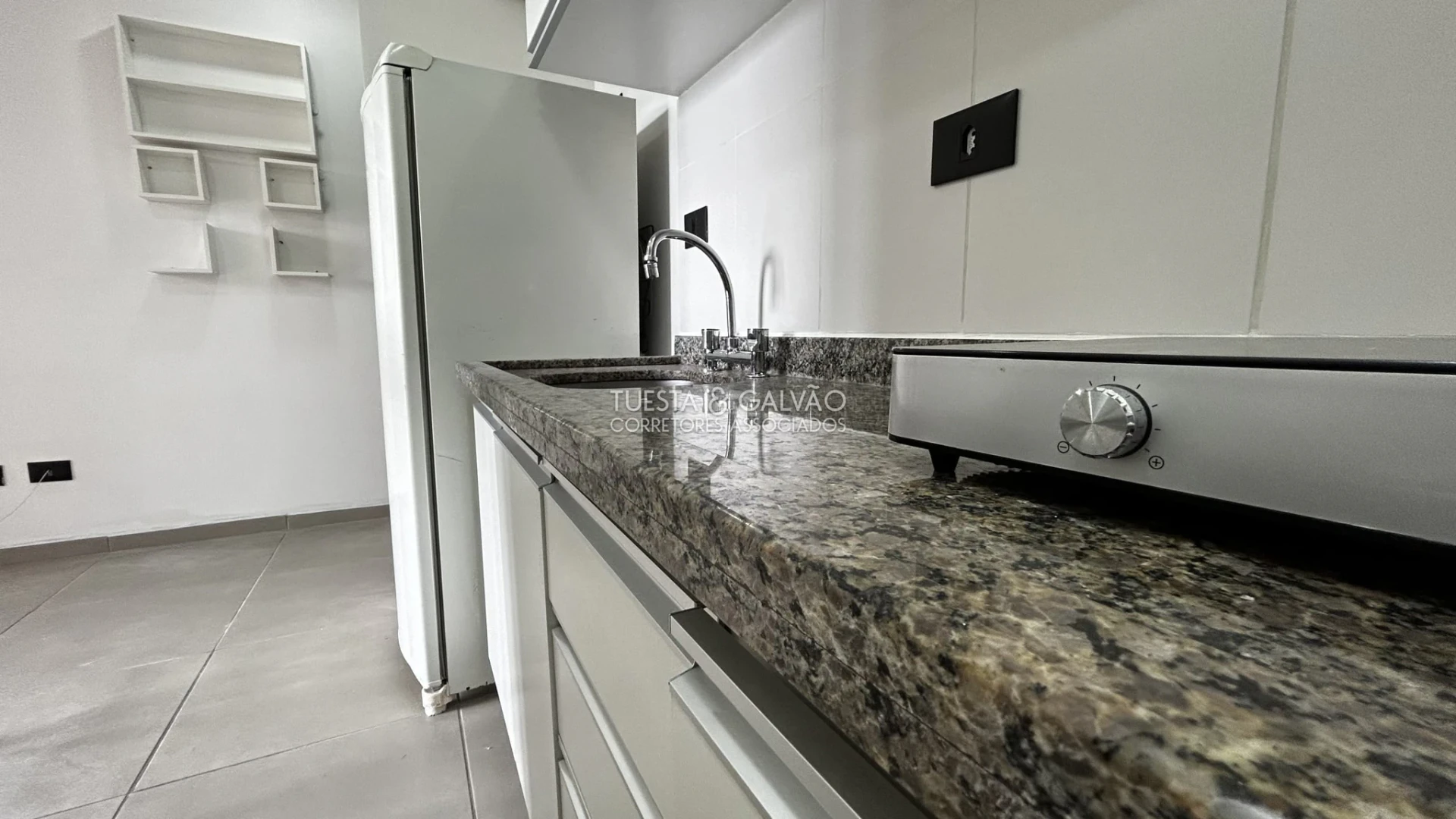 1-bedroom apartment with balcony grill — photo 9
