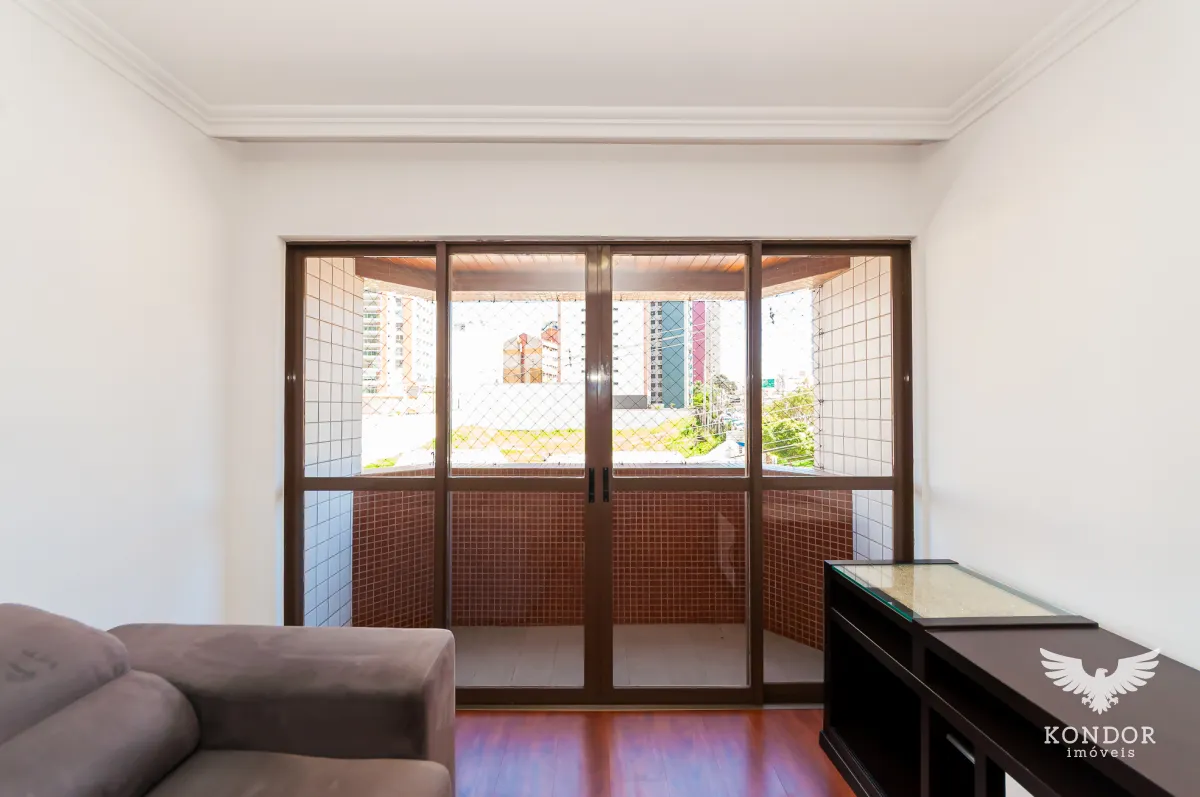 3-bedroom apartment with a balcony and 136 m² — photo 33