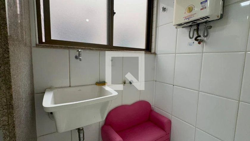 3-bedroom apartment with a grill on the balcony — photo 13