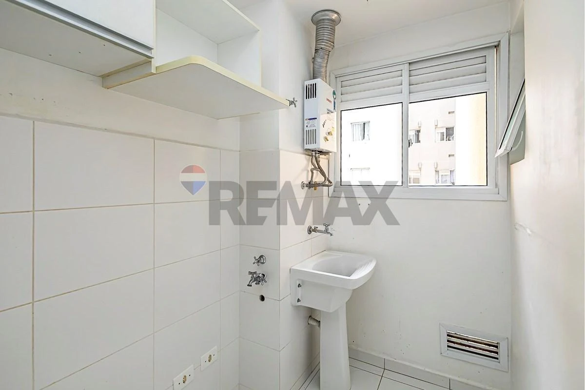 Apartment in a building with a gym — photo 33