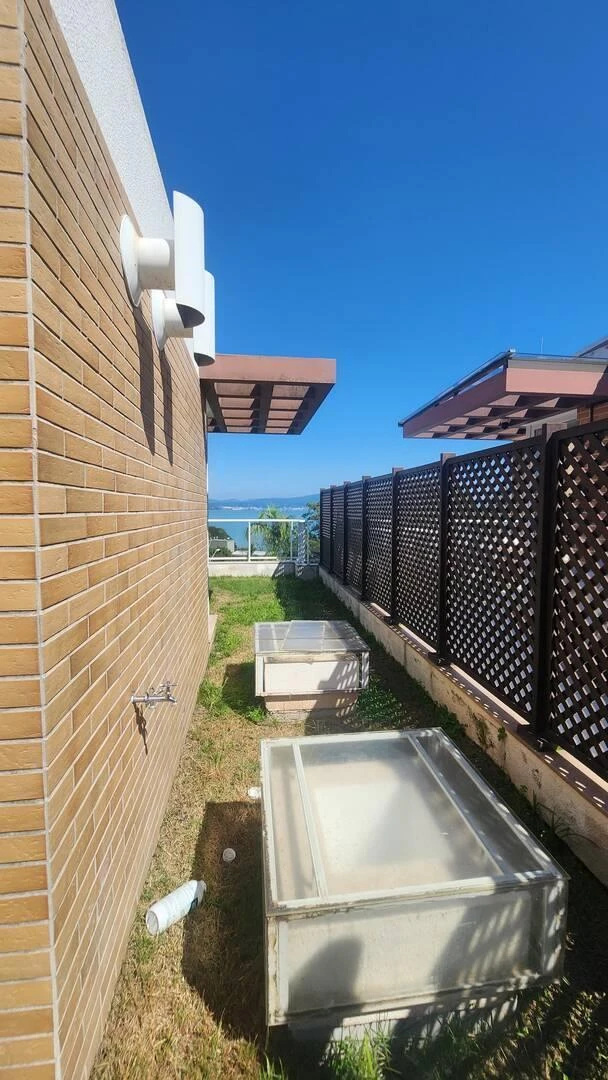 House, 235 m², with a water view — photo 16