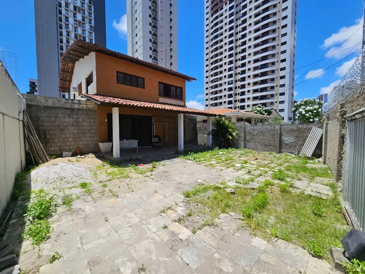 3-bedroom house with a washing machine in João Pessoa — photo 19