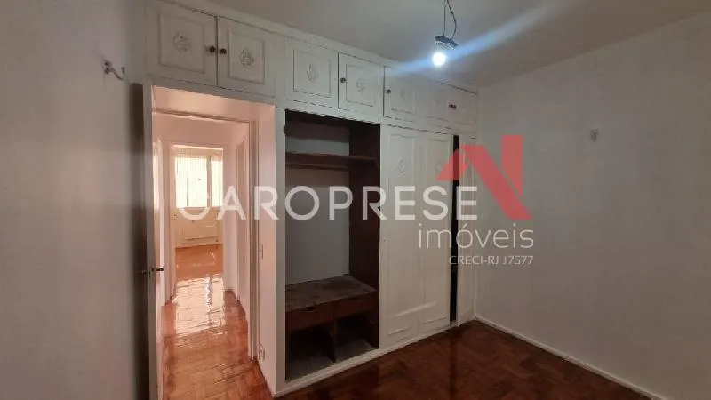 Apartment, 70 m², with wood or laminate floors — photo 4