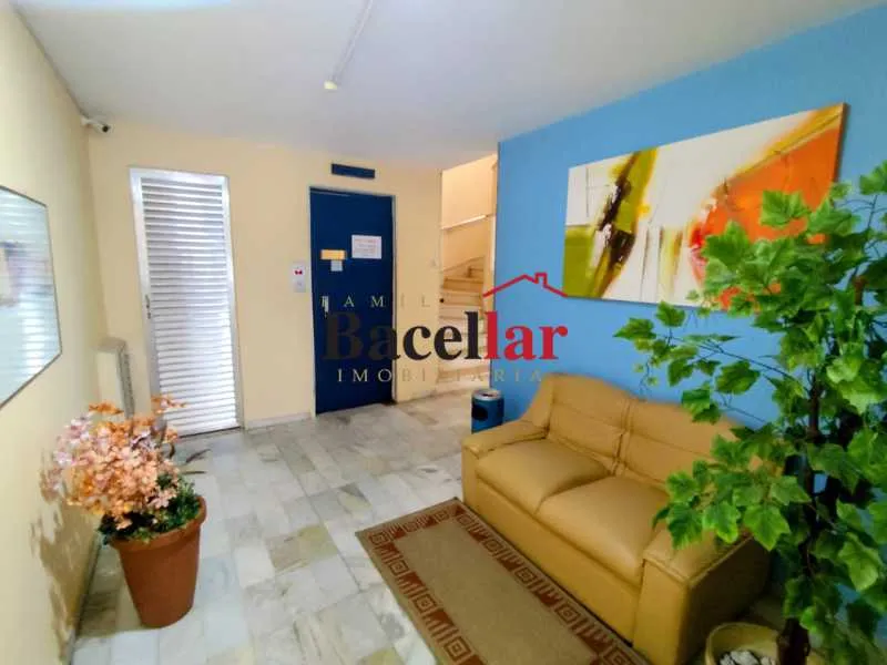 Washing machine in a one-bedroom apartment, 42 m² — photo 16