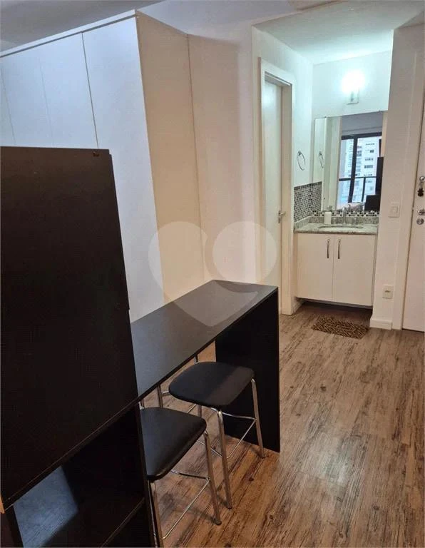 One-bedroom apartment with a home office in Curitiba — photo 9