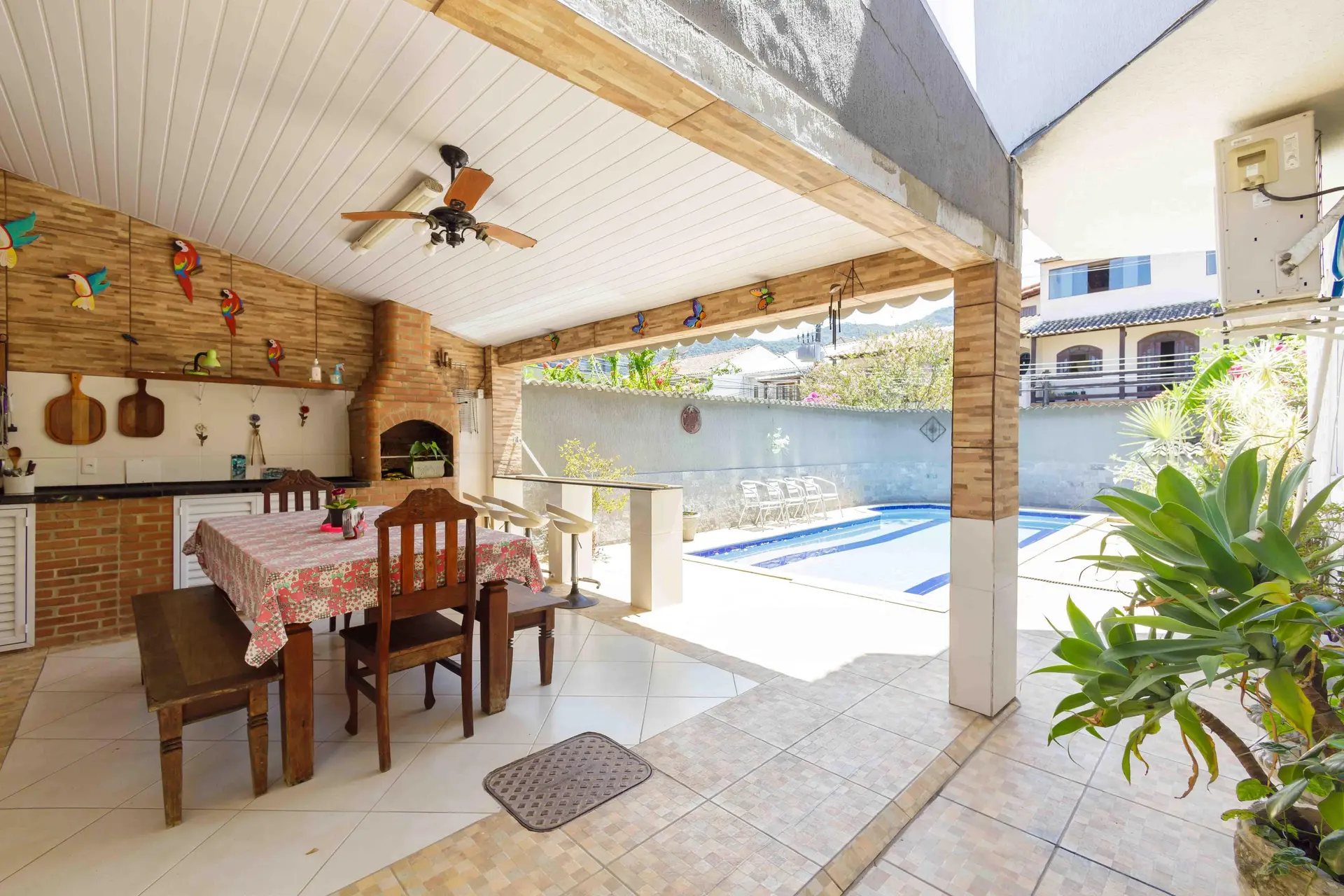 Furnished house with 5 bedrooms and a private BBQ — photo 4