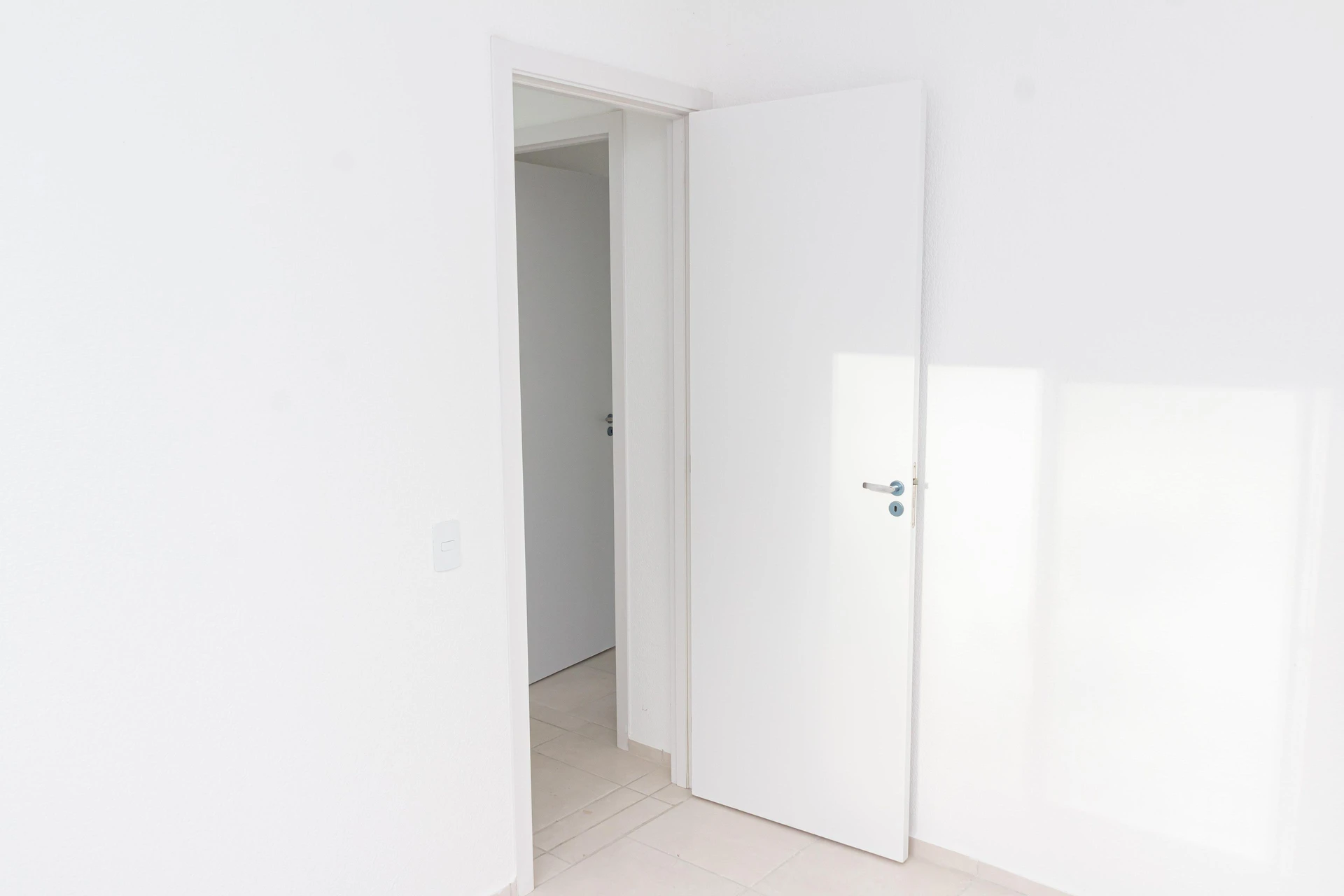 Apartamento de 2 habitaciones con balcón y jardín privado — photo 8
