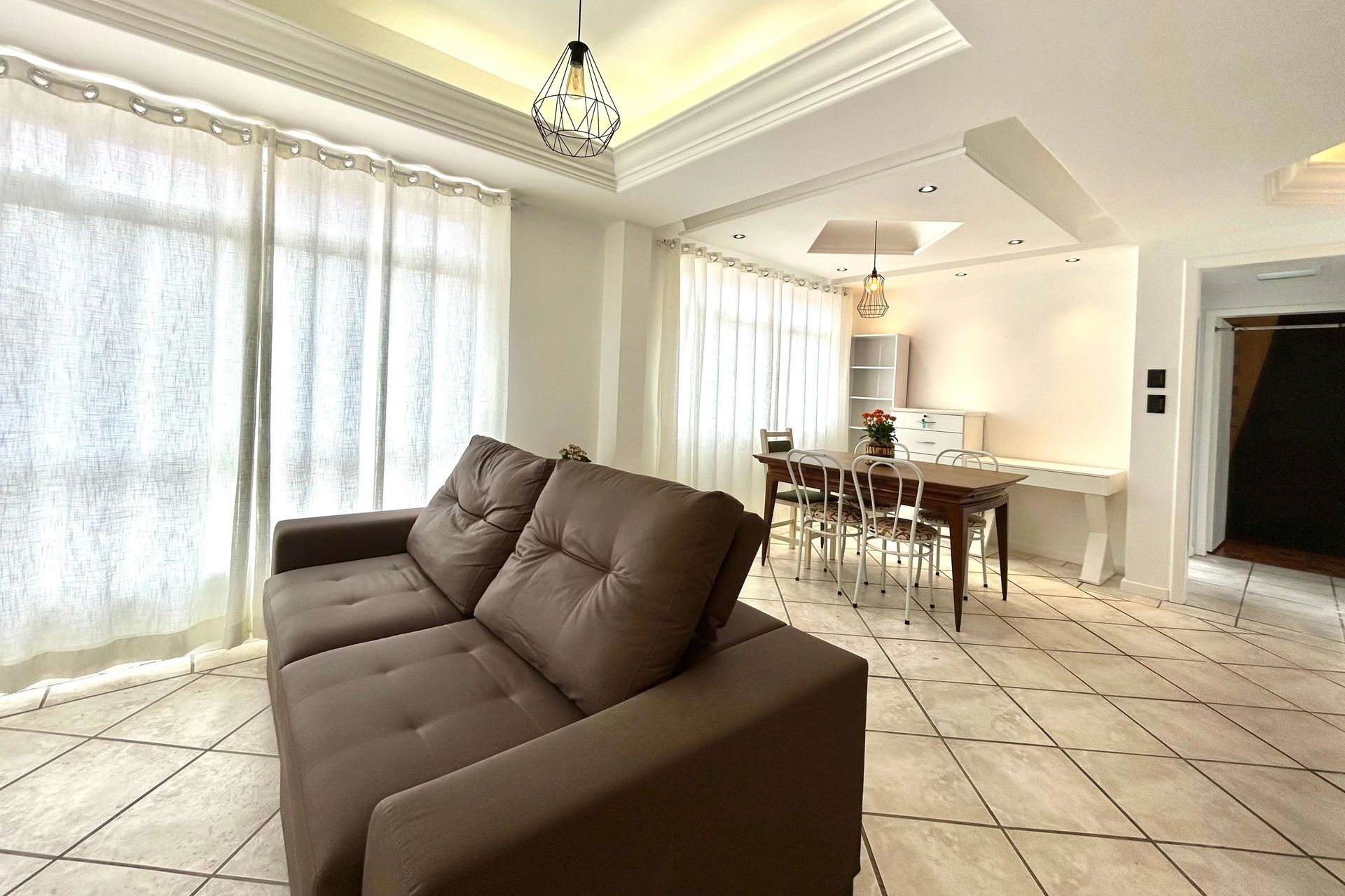 Furnished apartment, 86 m², with a walk-in closet — photo 7