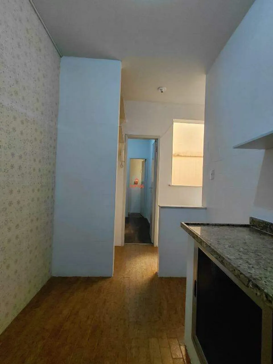 2-bedroom apartment with 1 bathroom and 1 parking spot — photo 2