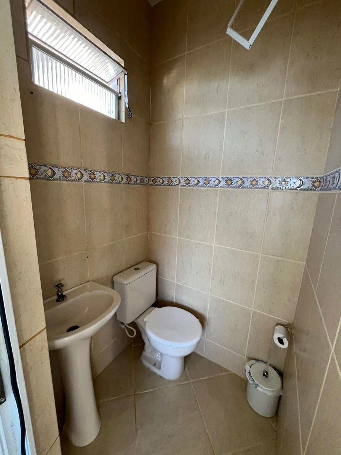 Меблированная квартира с 2 спальнями и встроенной кухней — photo 9