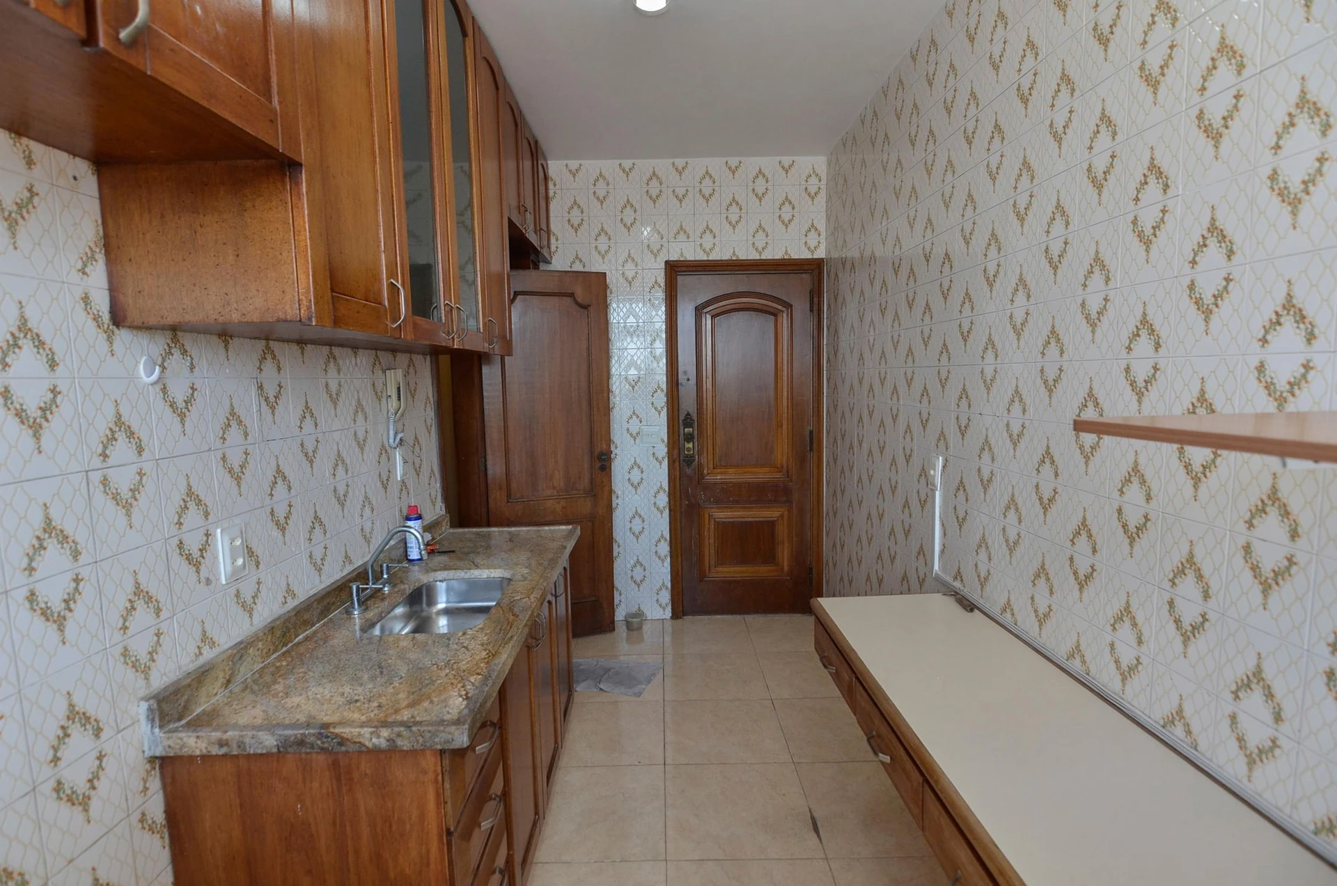 Unfurnished apartment with 3 bedrooms and 2 parking spots — photo 42