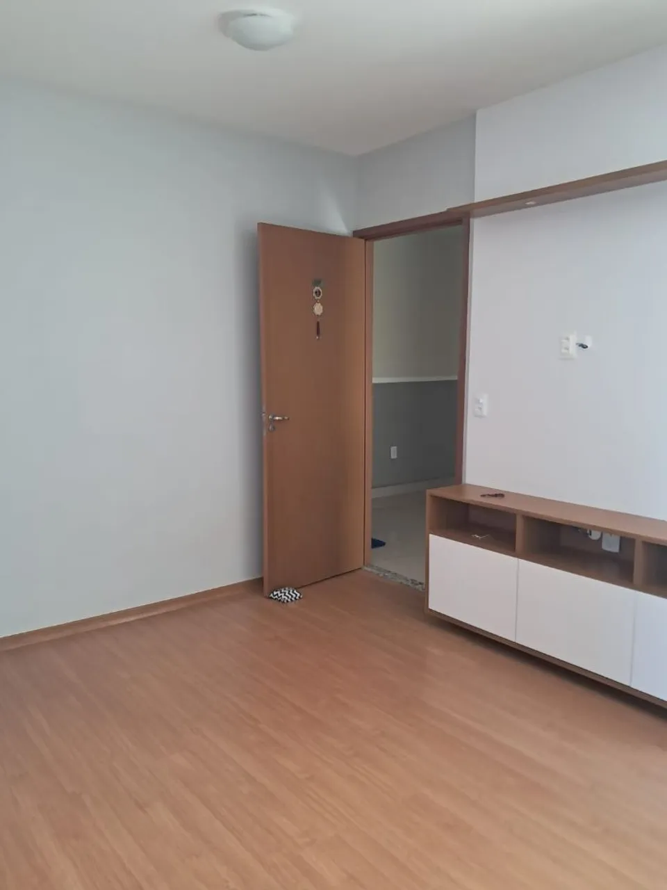 Дерев'яна підлога або ламінат та 2 спальні: квартира 45 м² — photo 2