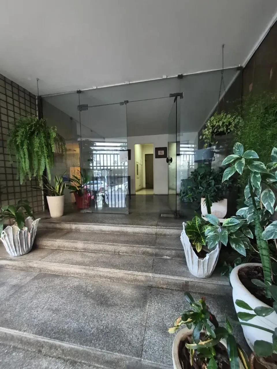 260 m² apartment with 4 bedrooms and 3 bathrooms — photo 12