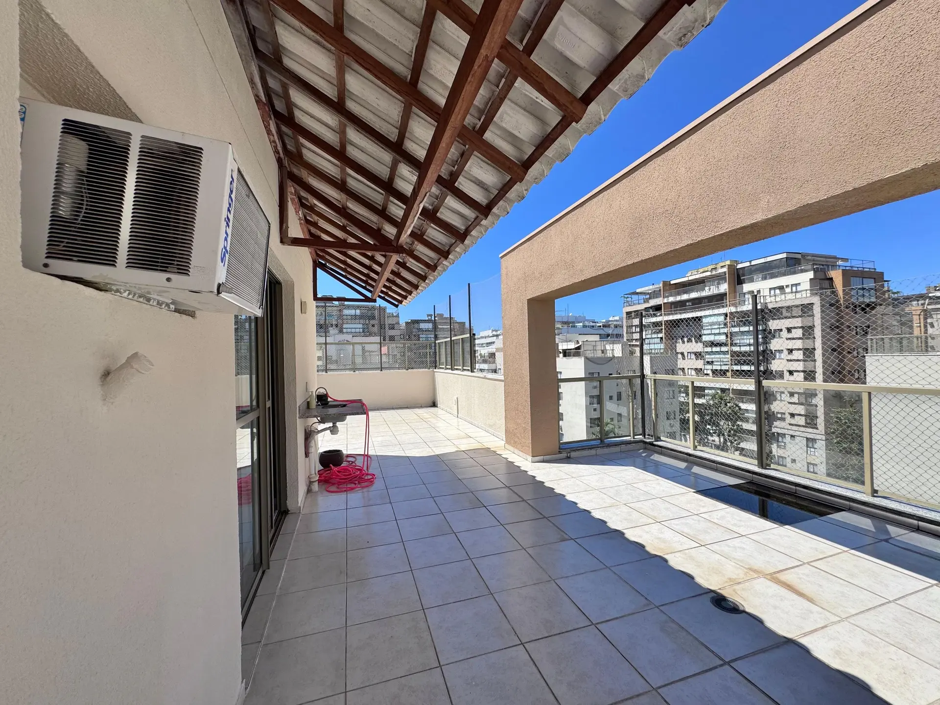 Apartamento mobiliado com 3 quartos e varanda e churrasqueira — photo 37
