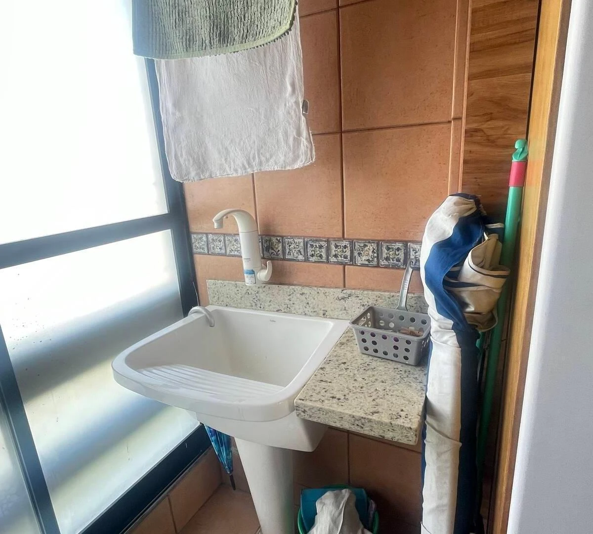 Departamento con balcón gourmet en Florianópolis — photo 19