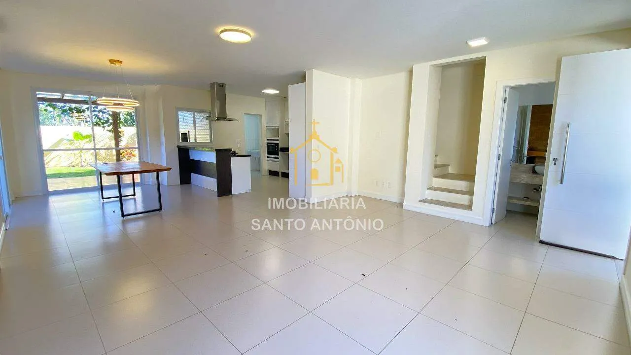Condo house with 3 en-suite bedrooms and 4 baths, 190 m² — photo 16