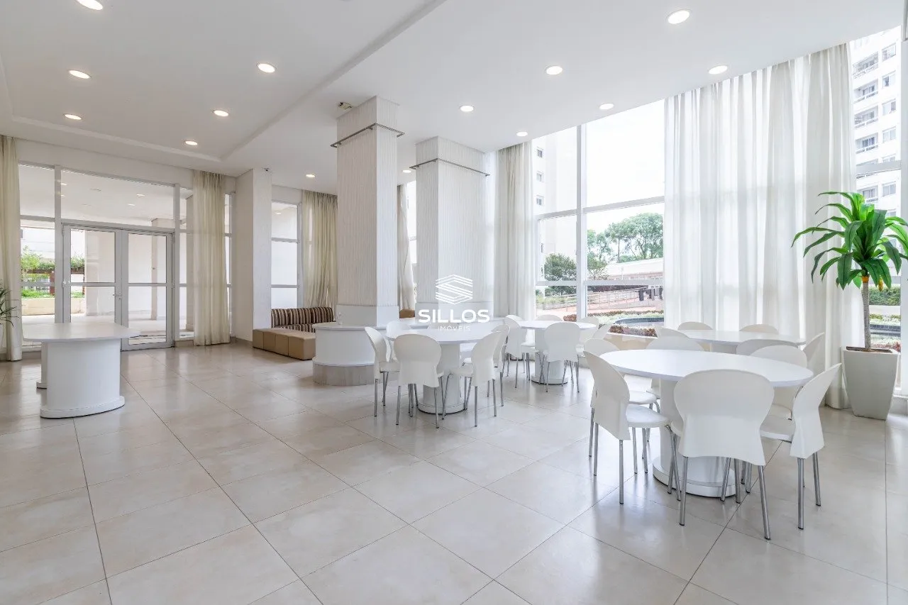 3-bedroom apartment with a bathtub in Curitiba — photo 29