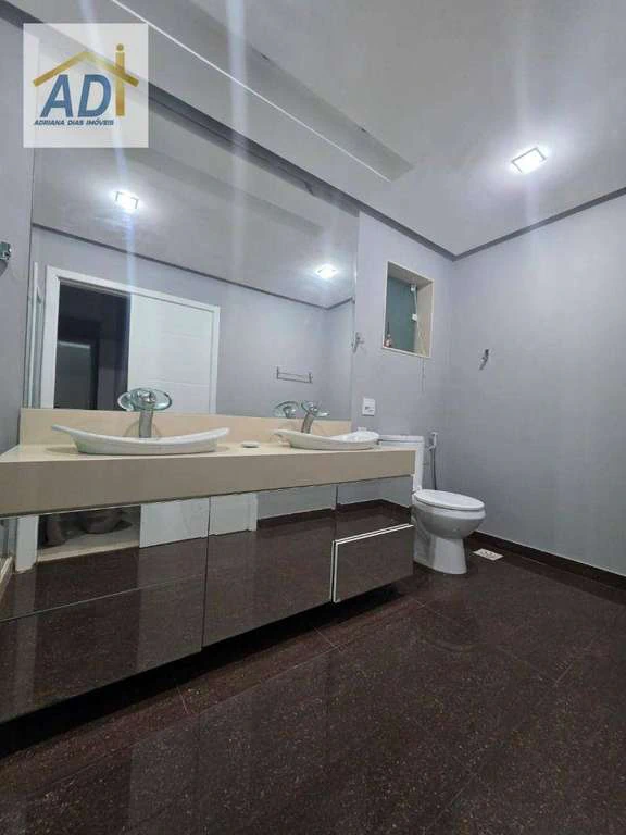 180 m² house with 5 bedrooms and a pool area — photo 17
