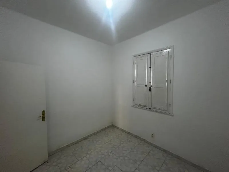 Casa com 3 dormitórios, 1 banheiro e cozinha fechada — photo 5